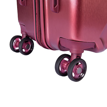 Красные  чемоданы  - фото 32
