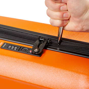 Оранжевые чемоданы  - фото 69