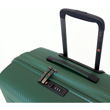 Зелёные пластиковые чемоданы  - фото 115