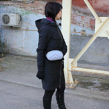 Женские сумки на пояс серого цвета  - фото 13